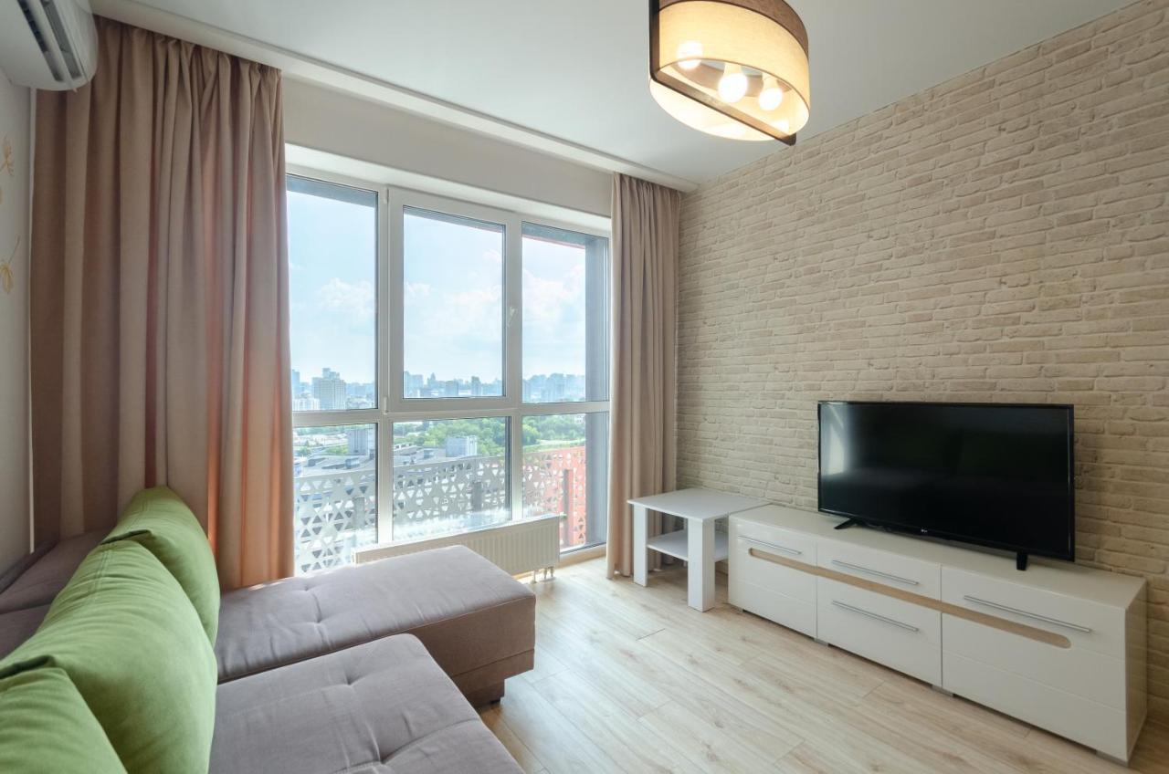 Petrovdom 41B-59B-90B-77B Stunning City View Apartments At Rc Kvartet, Central Railway Station Kyjev Exteriér fotografie